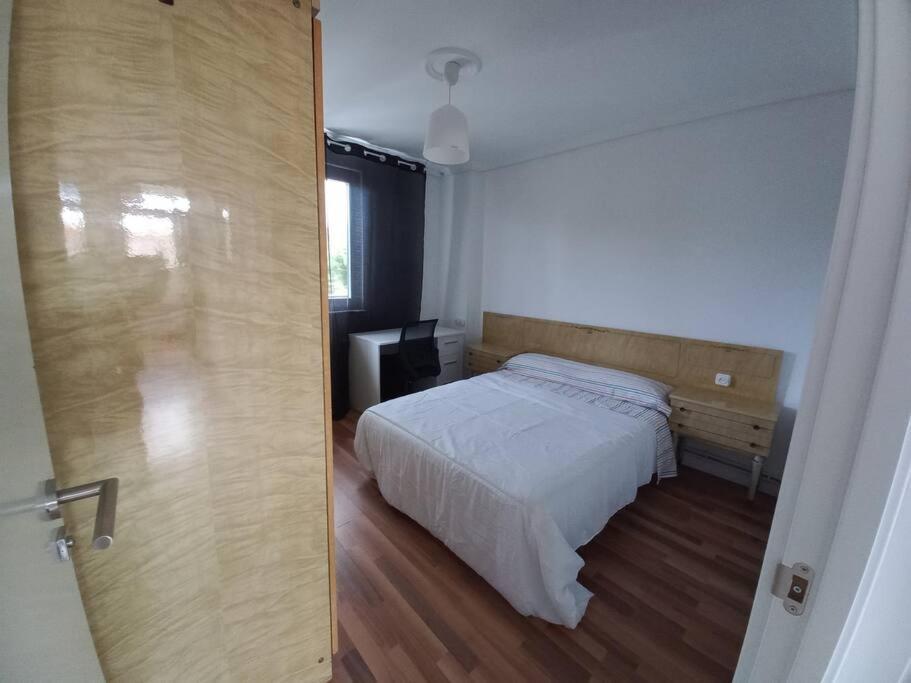 Apartamento En Santander Soleado Y Con Terraza. エクステリア 写真
